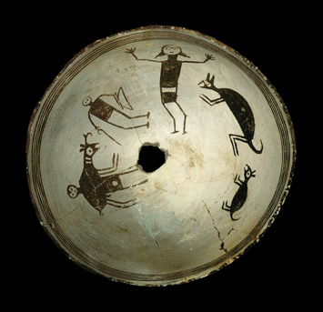 © President and Fellows of Harvard College, Peabody Museum of Archaeology and Ethnology, [24-15-10/94468 + 60740376] A pot found at Swarts Ranch depicts a hunter returning home with a deer.